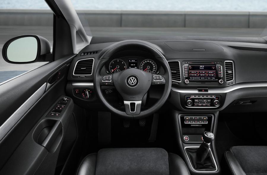  Volkswagen Sharan 2010 года  (фото 58 из 71)